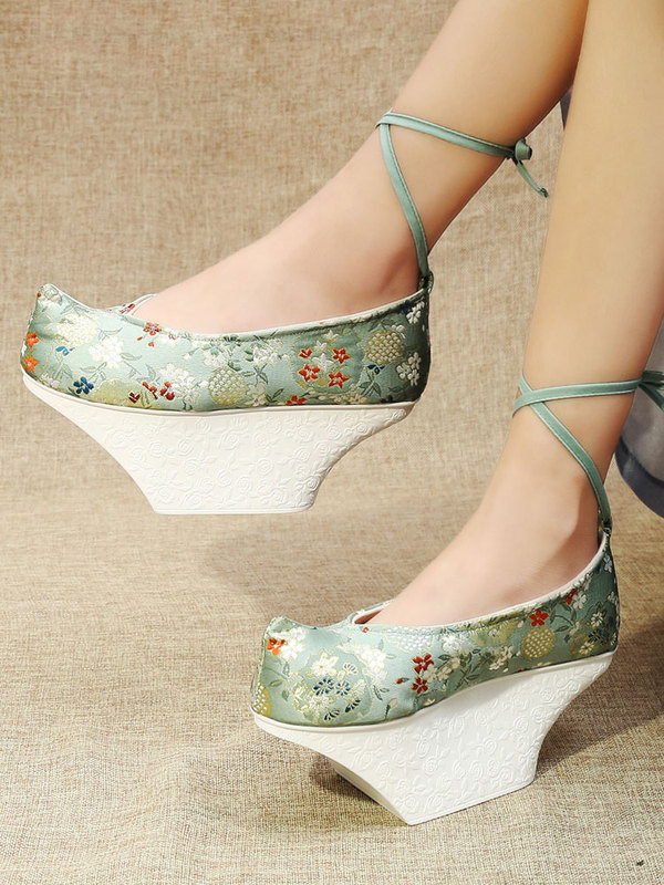 Ancient Style Palace Flower Pot Shoes, Women's Shoes from the Drama "The Legend of the Concubine Dowager Empress Ruyi, Yuanbao Sole, Embroidered Cloth Shoes, Qing Dynasty Shoes