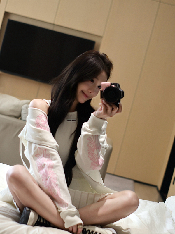 【Meng Clothing】American-Style Trendy Cross-Star Hooded Sweatshirt with Unique Design, Casual Couple's Jacket + Half Skirt 【Meng Clothing】American-Style Trendy Cross-Star Hooded Sweatshirt with Unique Design, Casual Couple's Jacket + Half Skirt