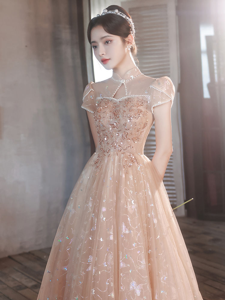 Evening dress, small princess costume, champagne color Evening dress, small princess costume, champagne color