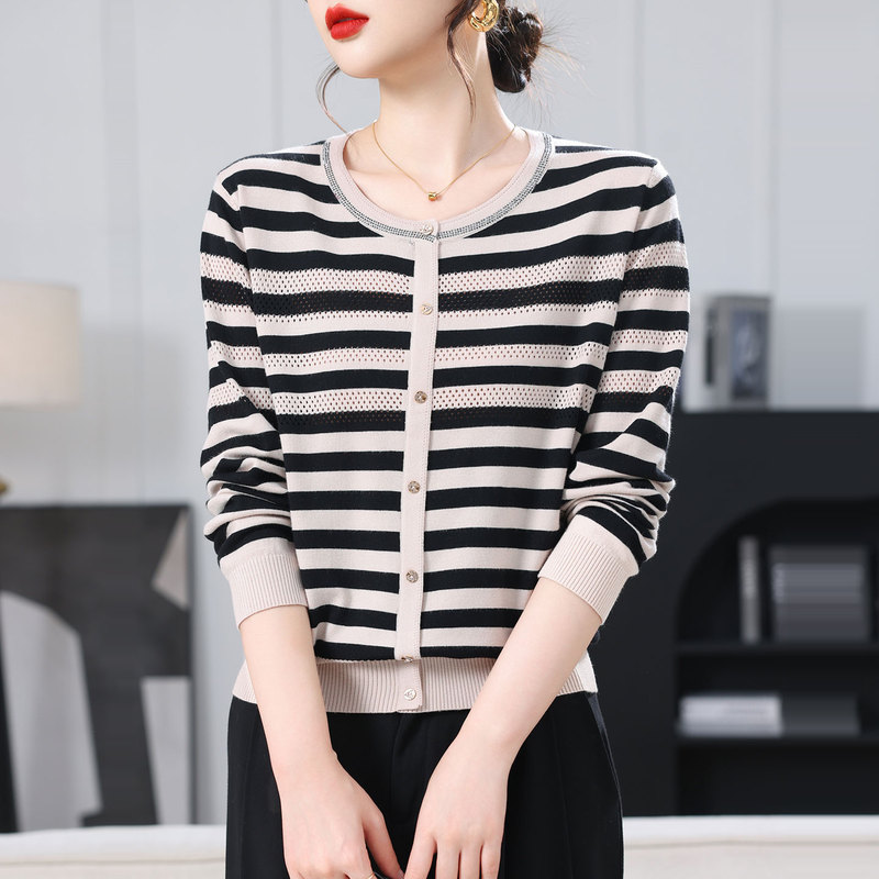 Round Neck Thin Wool Faux Cardigan Sweater for Women, New Autumn Style, Color-Blocking, Hollow-Out Stripes, Slim-Fit Base Top, Trendy