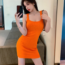 Real shot 2022 suspender sexy dress womens fashionable mature style slim fit versatile twist knitted skirt