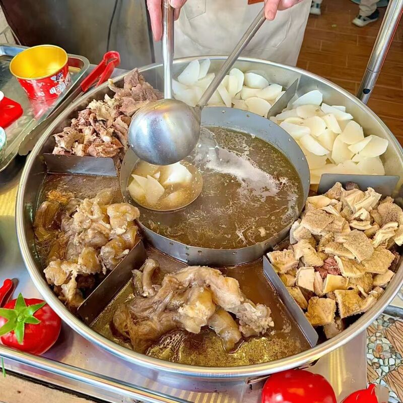 Commercial Energy-Saving Mobile Hot Pot for Street Stalls, Hong Kong-Style Electric Heating Special for Braised Meat, Gas Heating Model Commercial Energy-Saving Mobile Hot Pot for Street Stalls, Hong Kong-Style Electric Heating Special for Braised Meat, Gas Heating Model