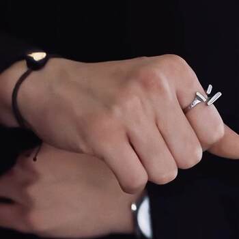 Ruan lanzhu's same style ring fatal game summer light geometric non-fading simple advanced adjustable new style for men and women