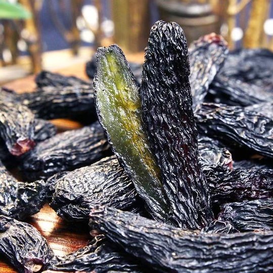 Xinjiang Specialty Sapphire Raisins, Extra Large, Selected Golden Finger Black Beauty, Seedless, Naturally Sun-Dried 500g