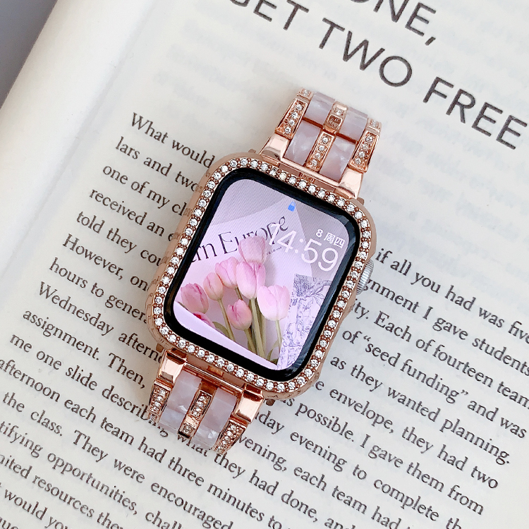 Suitable for Both iWatch Bands and Apple Watch Bands, Apple Watch Series 11 Band, Apple Watch Series 10/9/8/7/6/5/Se 2Nd Generation Metal Diamond-Encrusted Creative Chanel-Style 40/41/42/45mm New Model for Women Suitable for Both iWatch Bands and Apple Watch Bands, Apple Watch Series 11 Band, Apple Watch Series 10/9/8/7/6/5/Se 2Nd Generation Metal Diamond-Encrusted Creative Chanel-Style 40/41/42/45mm New Model for Women
