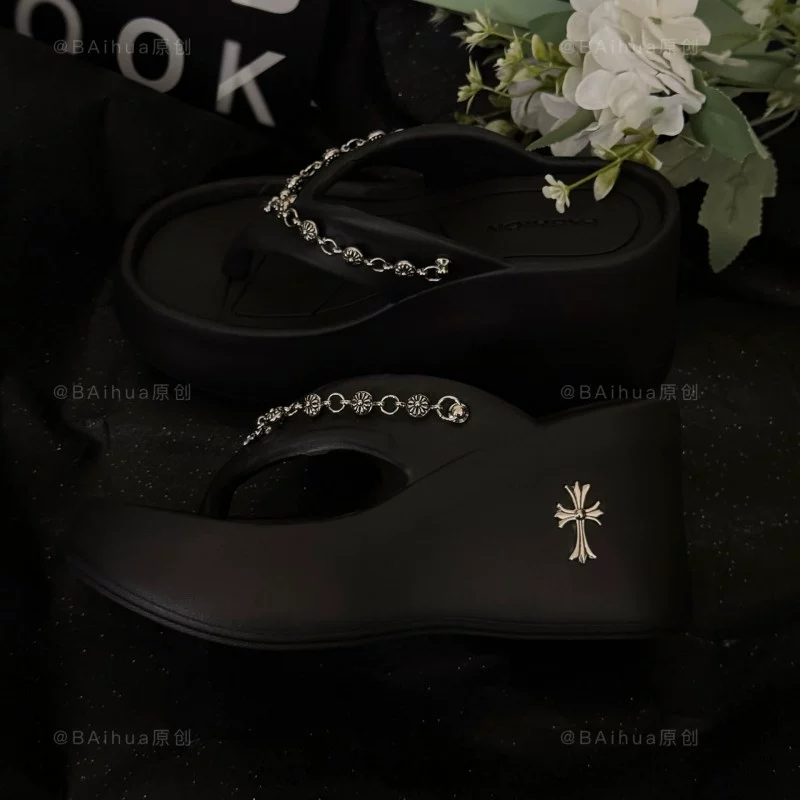 Женские шлепанцы на массивной подошве 2024 года Cross Chain Flip-Flops, стиль панк-ретро субкультура, модные женские тапочки-водки-подошва