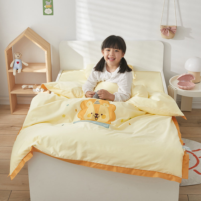 60 pieces of class a cotton kindergarten ready to enter the kindergarten three-piece quilt core quilt six-piece set baby cot special