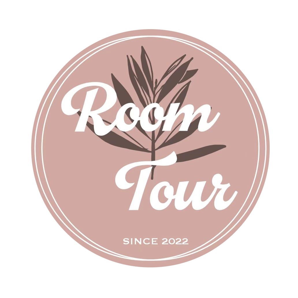RoomTour旗舰店的LOGO