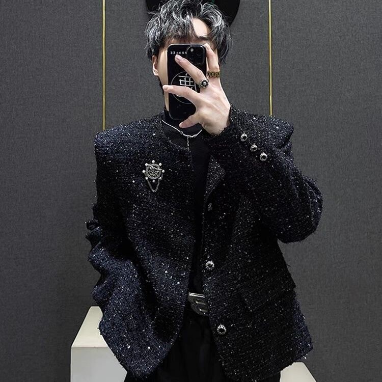 Niche Design Tweed Chanel-Style Jacket for Men 2025 New High-End Short Style with Shoulder Pads and Star Sequins Coat Niche Design Tweed Chanel-Style Jacket for Men 2025 New High-End Short Style with Shoulder Pads and Star Sequins Coat