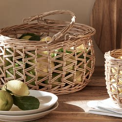 Handmade Wicker Woven Storage Basket Rattan Woven Storage Basket Vegetables, Fruits and Eggs Portable Basket Cut Out Basket