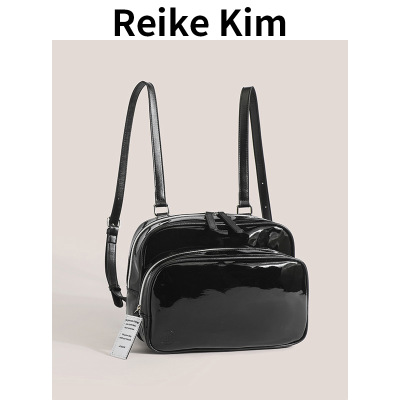 Reike Kim's Self-Made Niche Design Backpack, Same Style as Jennie'S, Versatile Casual Black Backpack, Glossy Finish Reike Kim's Self-Made Niche Design Backpack, Same Style as Jennie'S, Versatile Casual Black Backpack, Glossy Finish