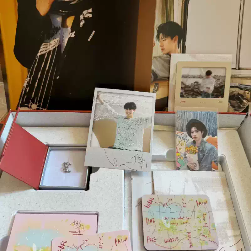 TF家族三代登陆少年倒刺朱志鑫十九岁生日套装特别企划小