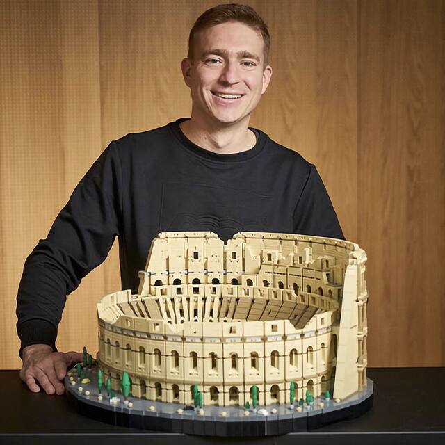 Building blocks super difficult 100,000 pieces compatible with micro-particle Colosseum building blocks adult high difficulty 10,000 pieces puzzle puzzle