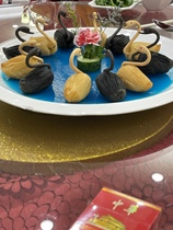 Steady winning swan skins (black) (black color) (primary color)