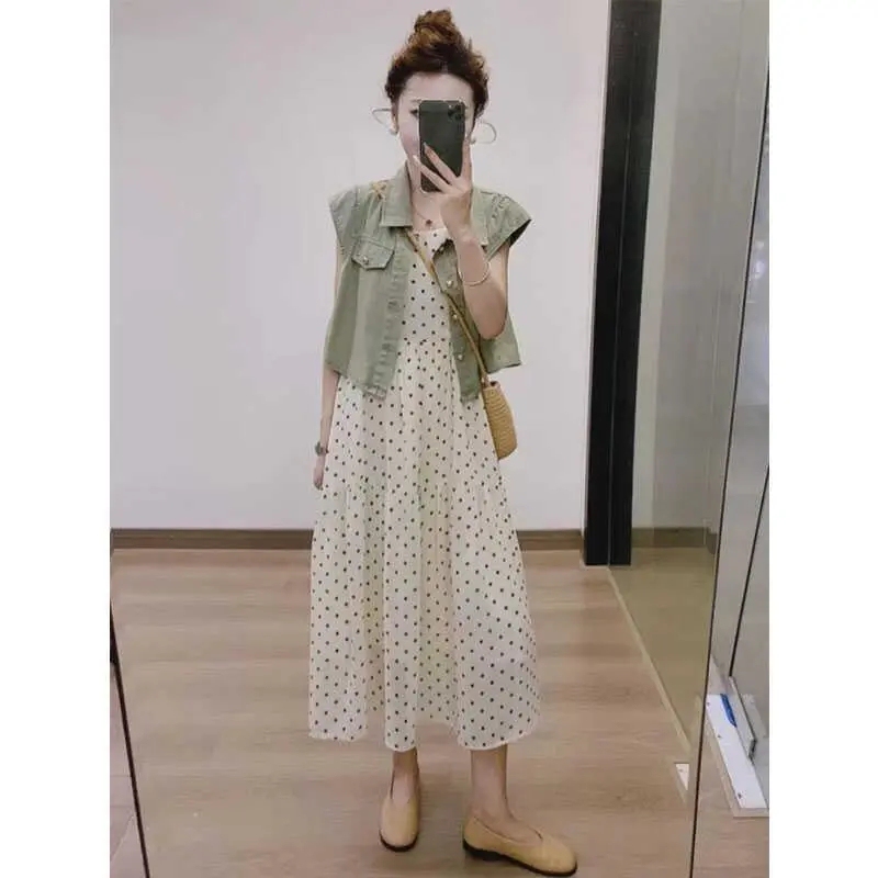 Korean-Style Retro Design Thin Flutter-Sleeve Lapel Denim Vest + Polka-Dot Suspender Dress Fashion Set