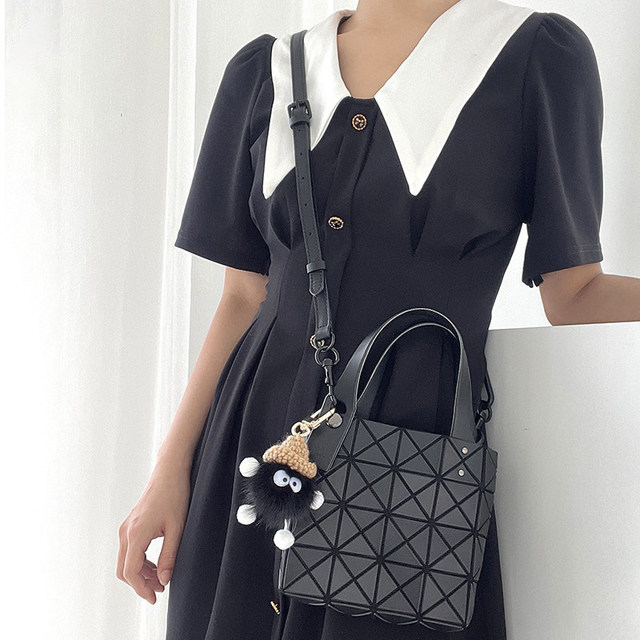 Yan Yin Issey Miyake Mini Bag Chain Transformation Crossbody Acrylic Genuine Leather Bag Shoulder Strap Single Purchase Accessory Strap