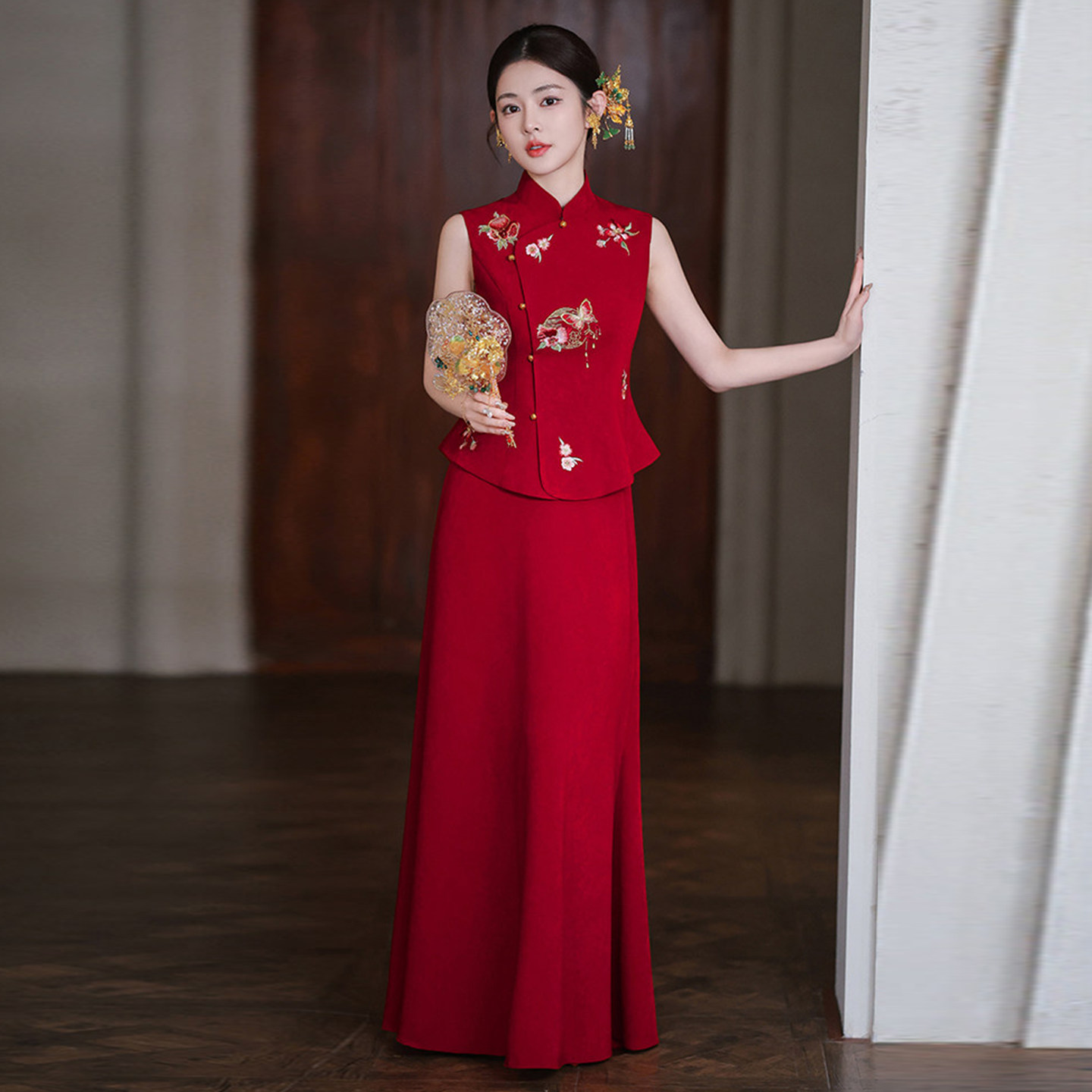 Платье для помолвки женское cheongsam 2026, новое легкое роскошное платье для невесты высокого класса, новое китайское платье для тостов, костюм высокого класса
