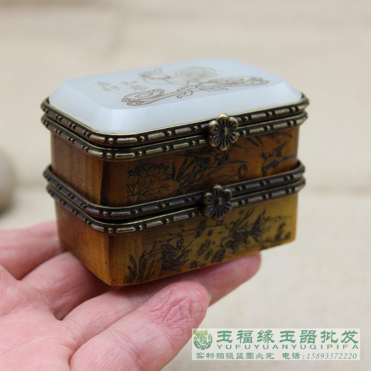 Ancient Play Miscellaneous Han White Jade First Decorated Case Bull Bone Inlay White Jade Engraving Double Bast Skull head Grease Box Antique