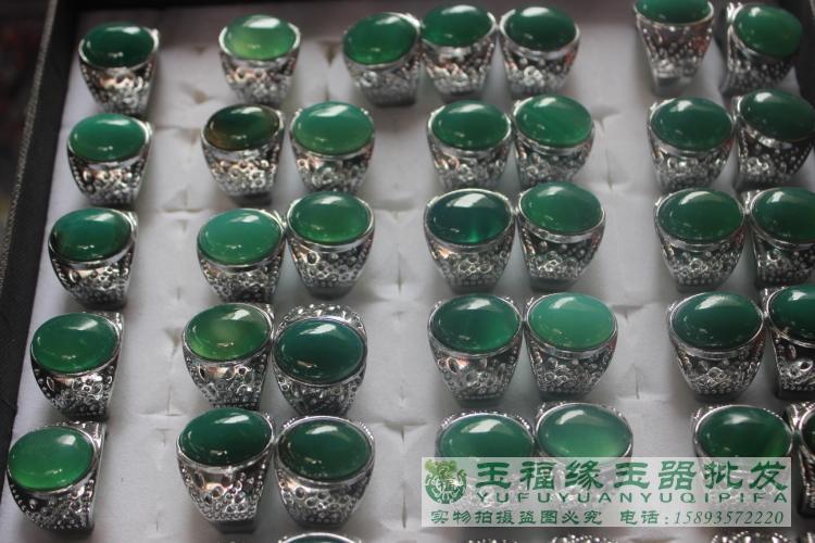 Natural gem agate green jade medullary ring wrench in Korean version fashion men and women 925 imitation silver food ring batch