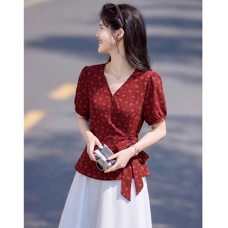 French Elegant Floral Twist Short-Sleeved Shirt for Women 2026 Summer New Style Bow Tie Slim V-Neck Top French Elegant Floral Twist Short-Sleeved Shirt for Women 2026 Summer New Style Bow Tie Slim V-Neck Top