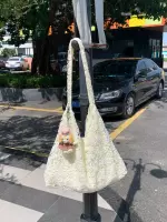 Рисовое белое нелицензионное украшение