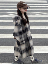 Girls winter thickened woolen coat 2024 new Korean style fashionable mid-length plaid hooded warm coat trendy