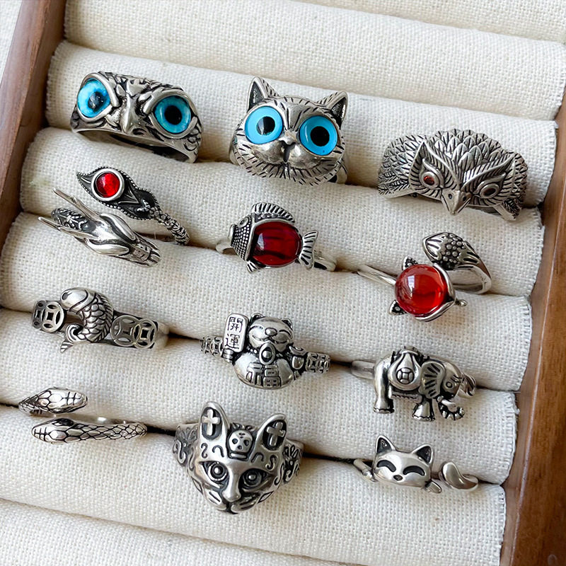 Lan Zhitai’s silver jewelry does not fade and is unique for cats