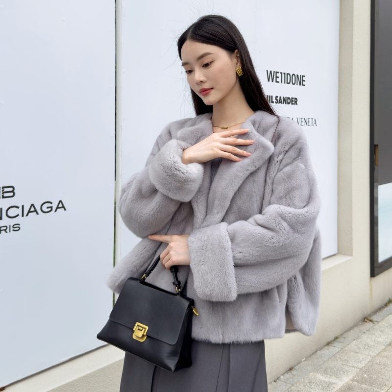 2026 New Imported Velvet Whole Mink Fur Coat for Women, Purple Gold Short Fashionable Round Neck Cuffed Mink Jacket 2026 New Imported Velvet Whole Mink Fur Coat for Women, Purple Gold Short Fashionable Round Neck Cuffed Mink Jacket