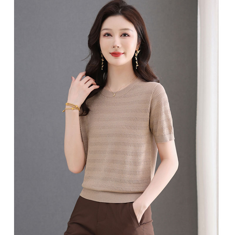 2026 Summer New Fashion Versatile Ice Silk Short-Sleeved T-Shirt for Women, Loose Slimming Knit Top, Solid Color Casual Top 2026 Summer New Fashion Versatile Ice Silk Short-Sleeved T-Shirt for Women, Loose Slimming Knit Top, Solid Color Casual Top