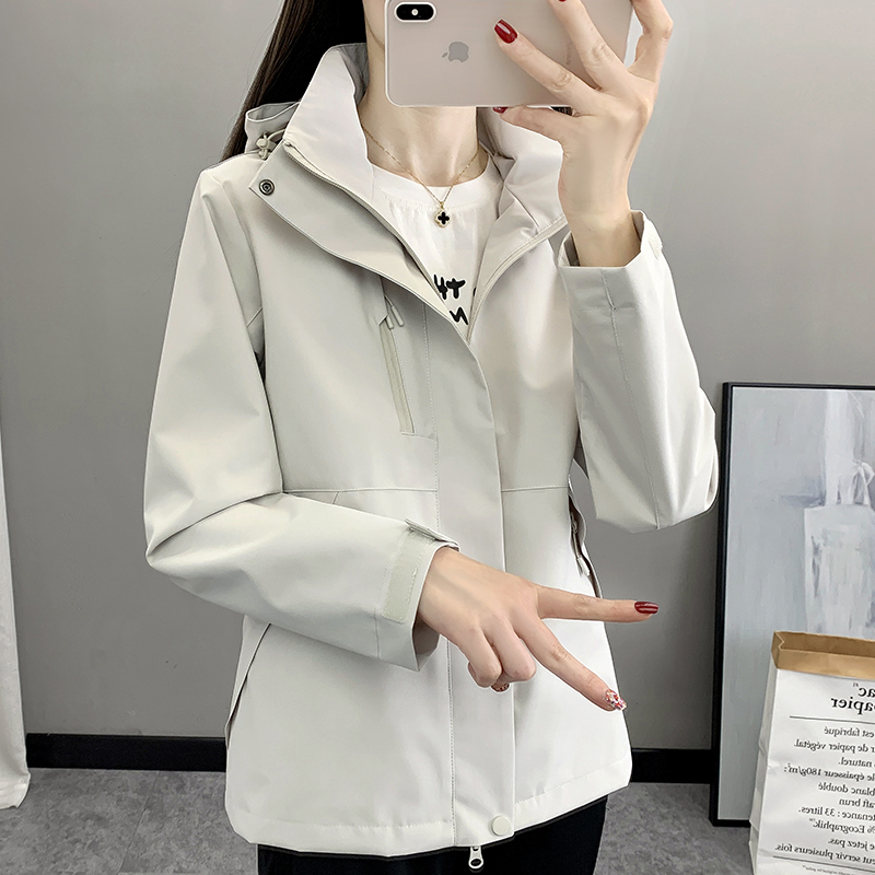 Women's 2025 New Spring and Autumn Windproof Waterproof Detachable Outdoor Versatile Jacket for Petite Sizes, Also Suitable for Men