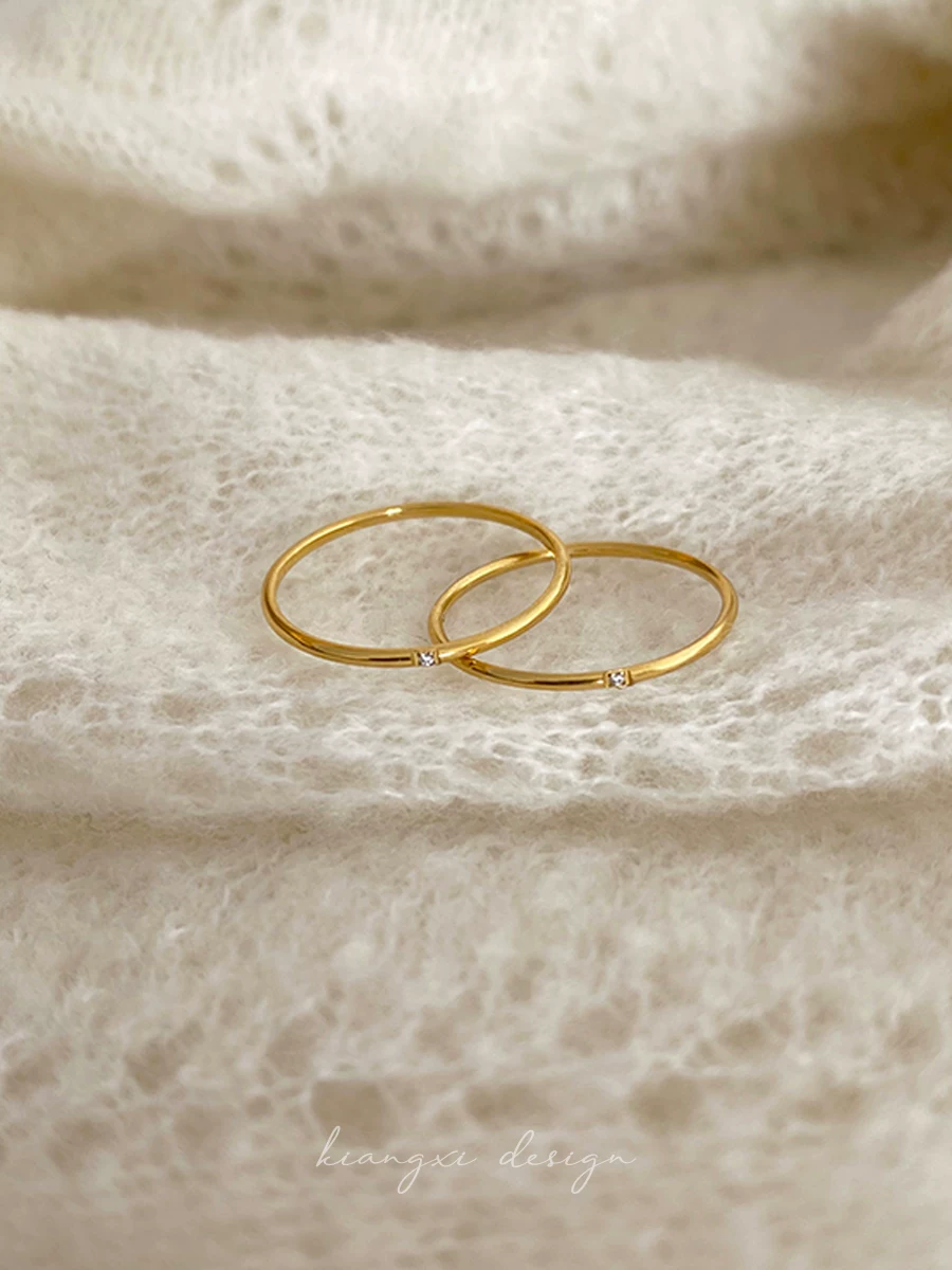 Small design golden ring, does not fade, light luxury style