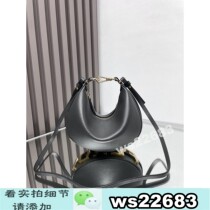 (Deposit - Large capacity niche design casual zipper handbag school bag bag trendy white 7a1189