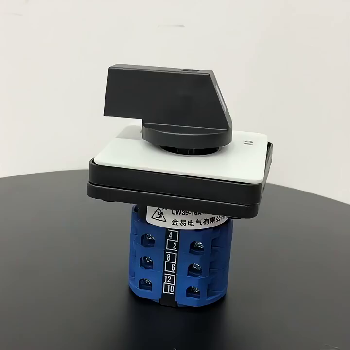 这个开关居然可以让我家电器“自己选路”。