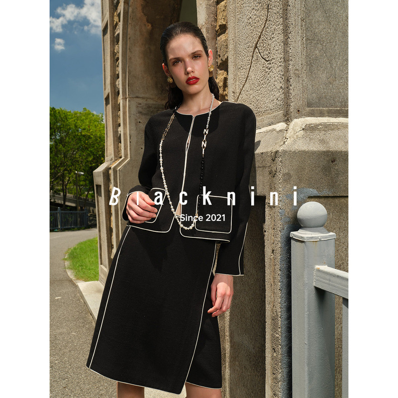 Blacknini "Paris Holiday" Italian Imported Em Wool Blend Color-Blocked Trim Jacket/Skirt Blacknini "Paris Holiday" Italian Imported Em Wool Blend Color-Blocked Trim Jacket/Skirt
