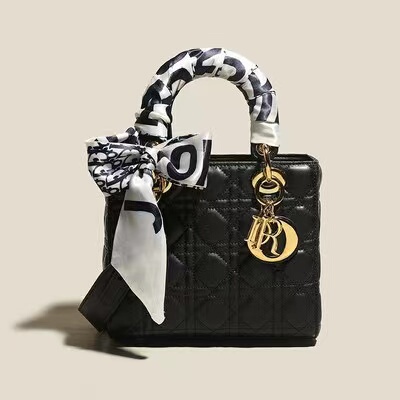 Authentic 2026 New Designer Handbag, Genuine Sheepskin Princess Diana Bag, Fashionable Chain Handbag, Shoulder Bag, Crossbody Bag