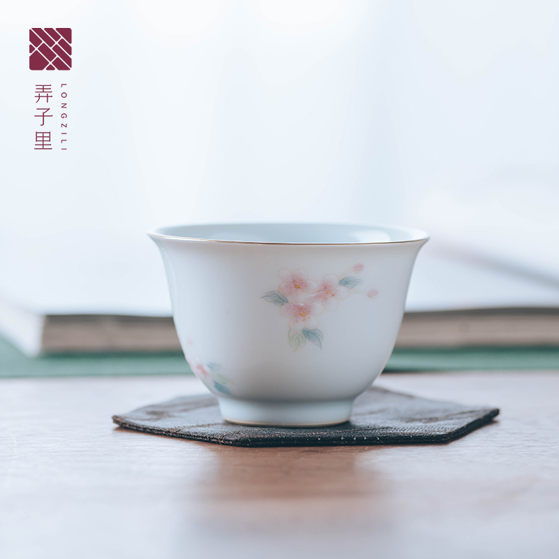 Get in the home small personal single CPU jingdezhen kung fu tea ceramic cups, sample tea cup of building light purple