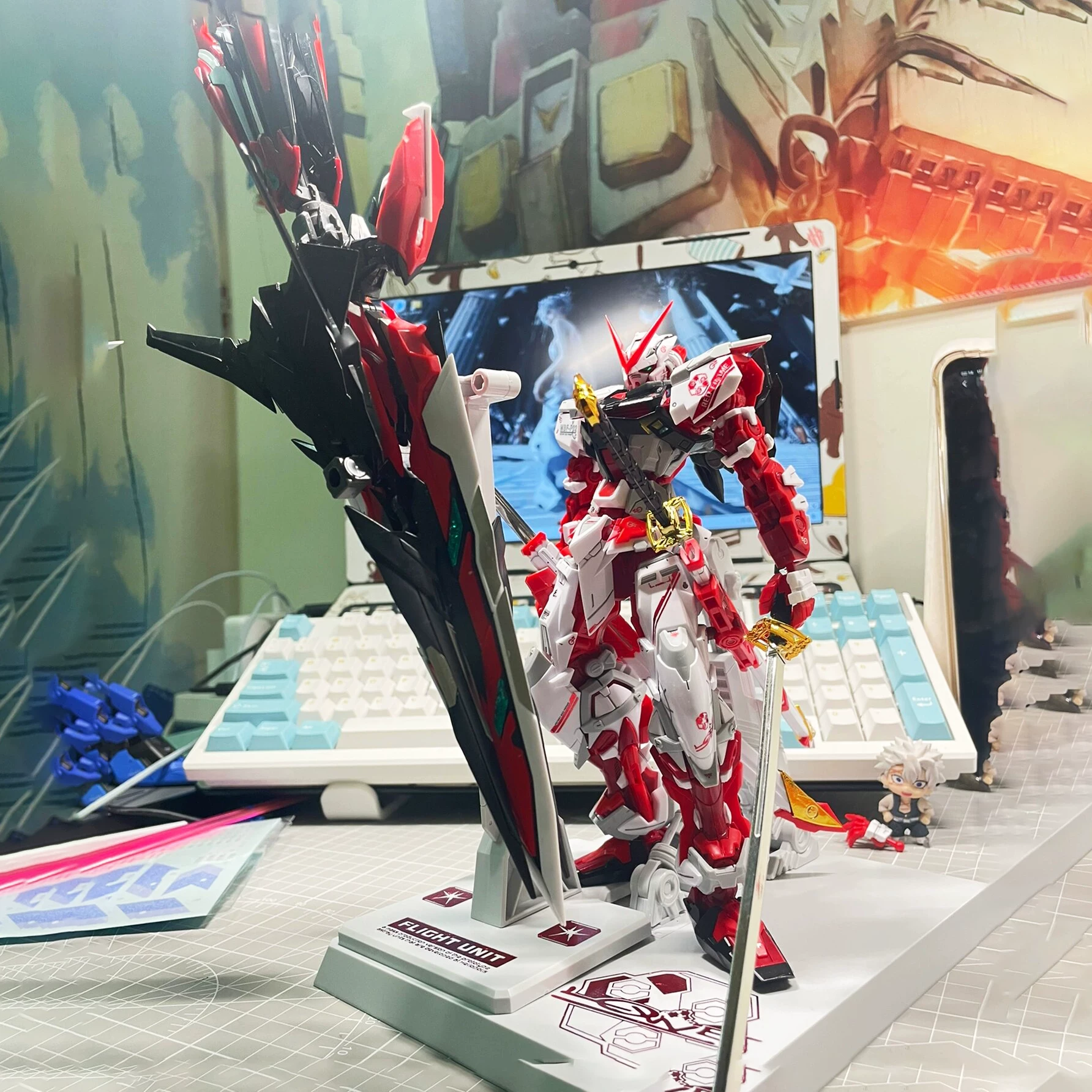大班 MG Red Different Gundam Model MB Attack Free White Snow Jifinik Sbasbasan assembly hand
