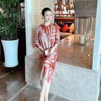 French red floral dress womens long-sleeved 2023 autumn high-end loose chic stunning unique long skirt