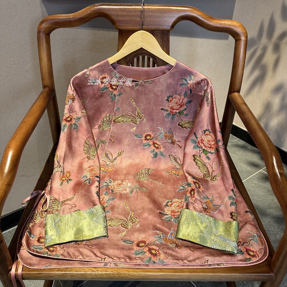 Spring Huaqiu Real Fang Hua Design New Chinese retro pure hand-painted round collar blouses ladies 100 lap double jacquard blouse-Taobao