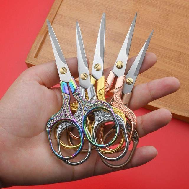 German Alloy Plum Blossom Embroidery Scissors, Small Scissors, Stationery Scissors, Thread Cutting Scissors, Handmade Paper-Cutting Scissors, Household Scissors with Sharp Pointed Tips