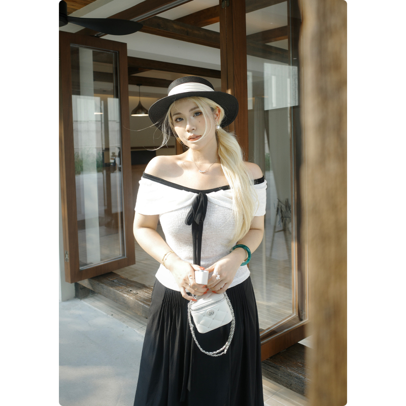 Nuomizi [Miss Coco Top] French-Style Chanel-Inspired Lace Off-Shoulder Top with Contrasting Color Tie, Slimming Short Sleeves