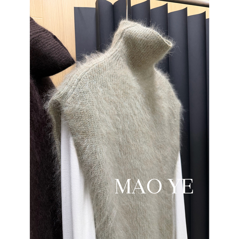 Mao Ye/Cashmere Wool Brushed Loose High-Neck Knitted Vest for Women - Simple and Stylish