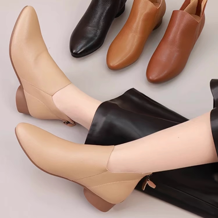 2025 New Autumn Pointed-Toe Flat Short Boots Soft Leather Women's Chunky Heel Martin Boots Spring and Autumn Single Boots Soft Sole Genuine Leather Shoes