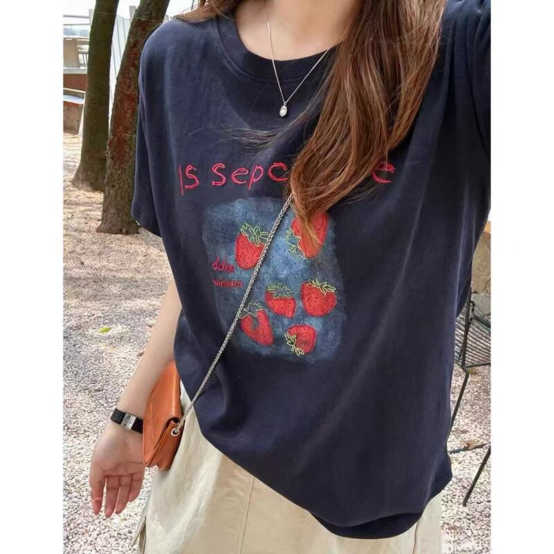 【Strawberry Letter Miant Short Sleeve】Knitted Sweater, Loose Fit, Slimming, Casual, Fashionable, Versatile Sweater