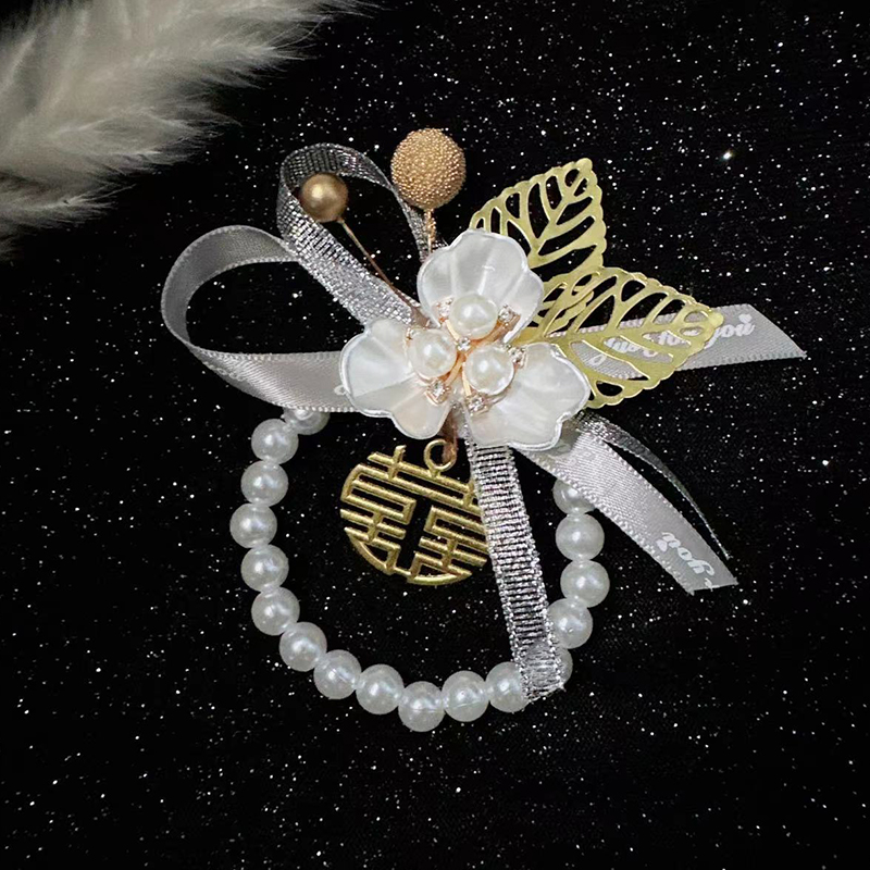 Advanced rice white bride wrist flowers little fresh bridesmaid's sister group hand flowers superimmortal merry groom wedding chest flower-Taobao