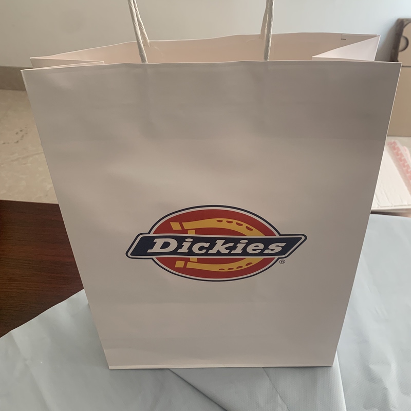 Dickies Handbag Gift Bag Paper Bag Toiletry Set Packaging Bag Skin Care Product Shopping Bag Gift Giving Dickies Handbag Gift Bag Paper Bag Toiletry Set Packaging Bag Skin Care Product Shopping Bag Gift Giving