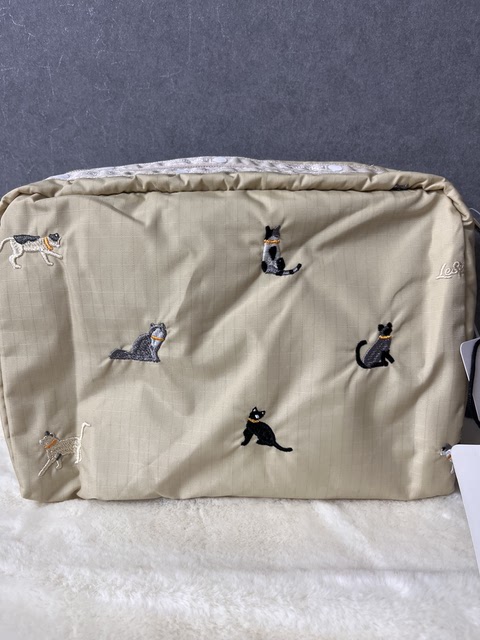 Dahua embroidered cat cosmetics toiletries storage bag student clutch cartoon new cute AB face large size