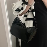 Небольшая дизайнерская сумка подмышку, небольшая сумка, сумка через плечо, серебряная сумка на одно плечо, Южная Корея, коллекция 2023, из натуральной кожи