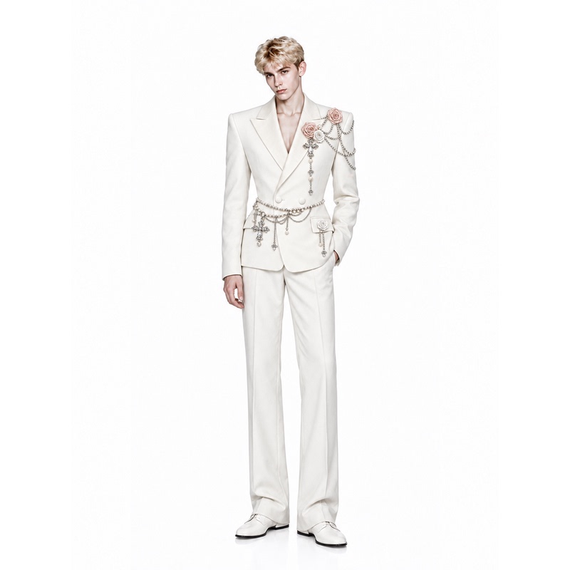 Yicai【Beyond the Thorns】Wide-Shouldered, Narrow-Waisted Suit Jacket with a Stylish Design and a Fitted Waist, Suitable for Group Broadcasts and Formal Occasions