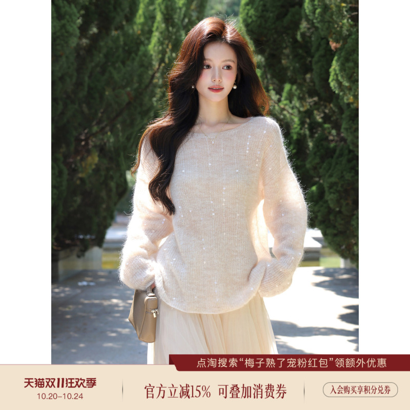 Plums Are Ripe, and the Women's Autumn and Winter Soft and Lazy Round-Neck Loose Knit Sweater Made of Mohair with a Creamy Oatmeal Texture Plums Are Ripe, and the Women's Autumn and Winter Soft and Lazy Round-Neck Loose Knit Sweater Made of Mohair with a Creamy Oatmeal Texture